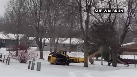 police skid steer chase bathtub|Truck Pulling Skid Steer Flees From Arkansas State .